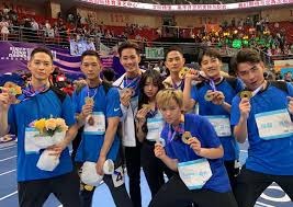 汪涵老婆杨乐乐带儿子参加马术比赛 11岁的沐沐侧脸像爸爸